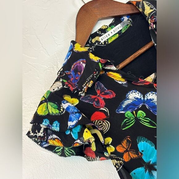 ALICE + OLIVIA Butterfly Print Silk Flutter Sleeve Top Blouse Colorful Rainbow - Picture 10 of 16